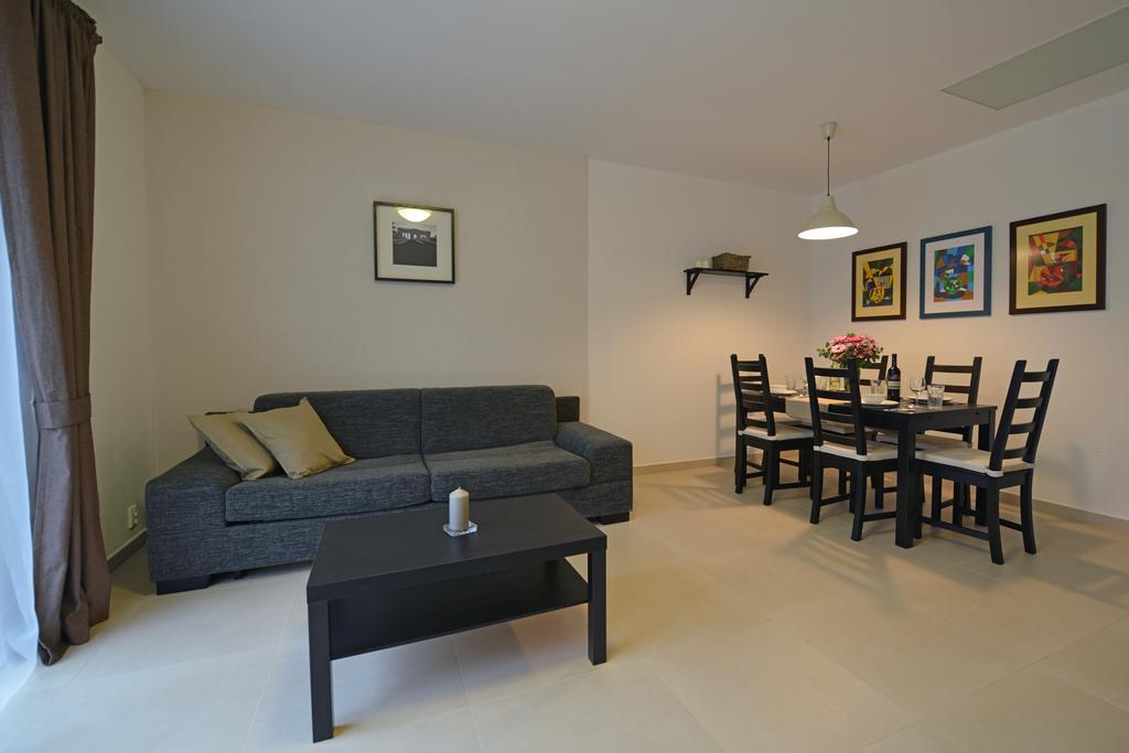 Apartmany Belveder Hlohovec Εξωτερικό φωτογραφία
