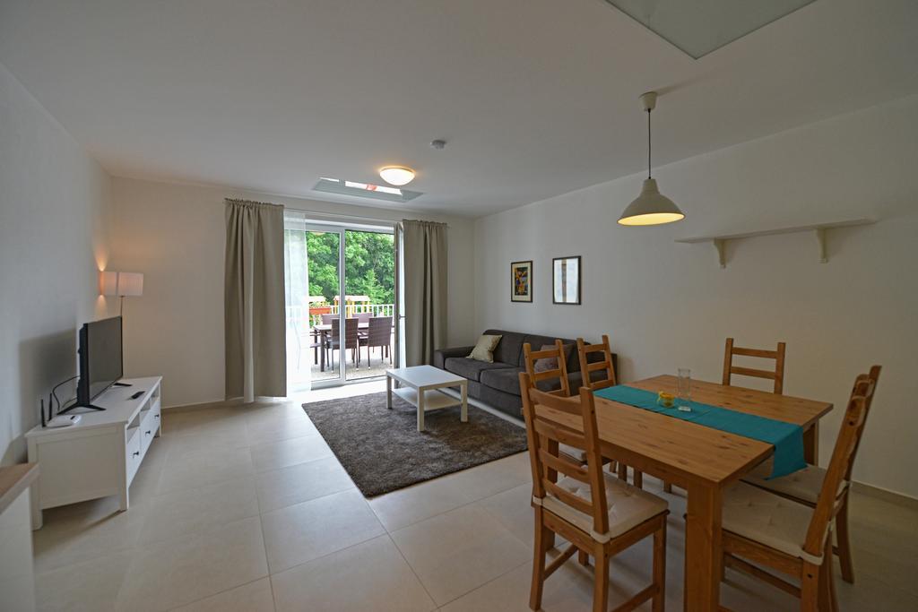 Apartmany Belveder Hlohovec Εξωτερικό φωτογραφία